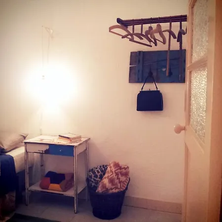 Granny's House At Mouraria Apartman *